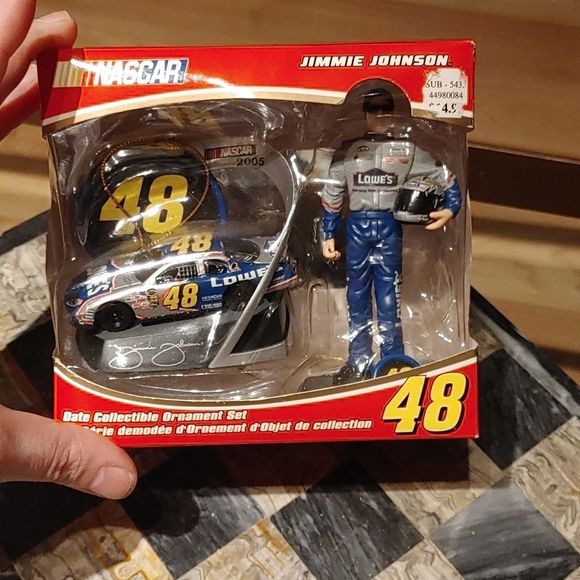 Nascar 7 item Jimmie Johnson collection - Picture 2 of 6